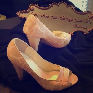 Nine west open toe Pat another animal skin 3 1/2